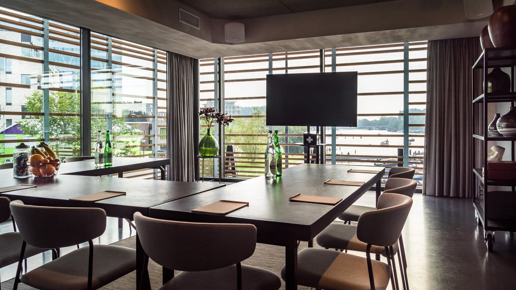 Boardroom2.3