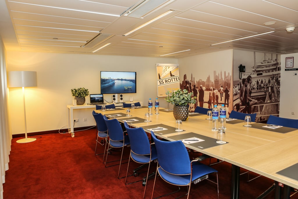 ssRotterdam-Meeting-Room-Vancouver-Shine-Moments--1-