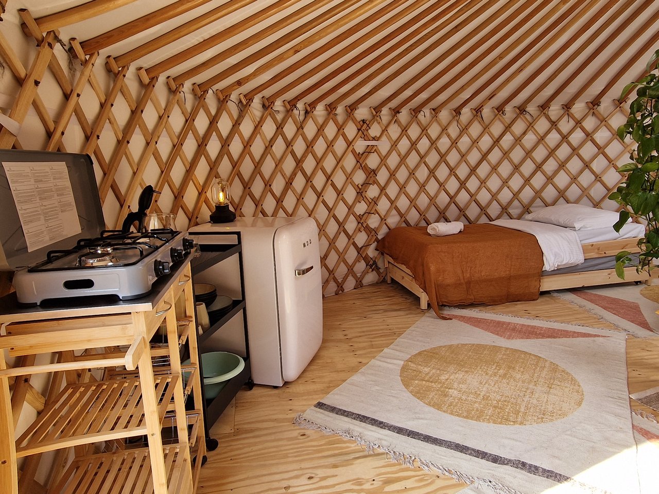 Yurt (1)