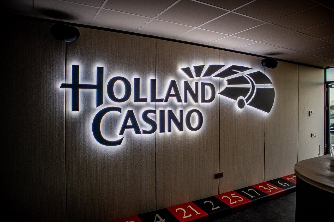 20220923-CMcom-Circuit-Zandvoort-Holland-Casino-Lounge-9 (1).jpg